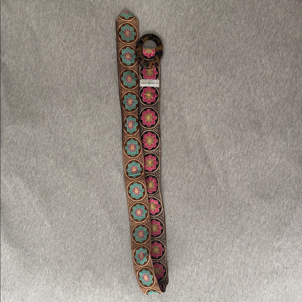 Hadley Pollet 40” reversible Belt with Tortoise Shell Buckle